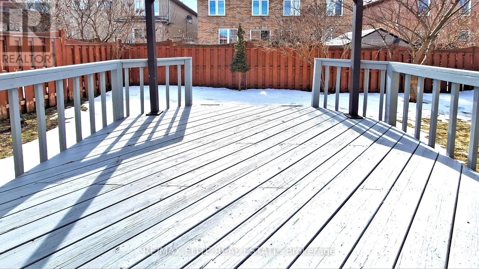 62 Macedonia Court, Newmarket, Ontario  L3X 2W8 - Photo 43 - N12883658