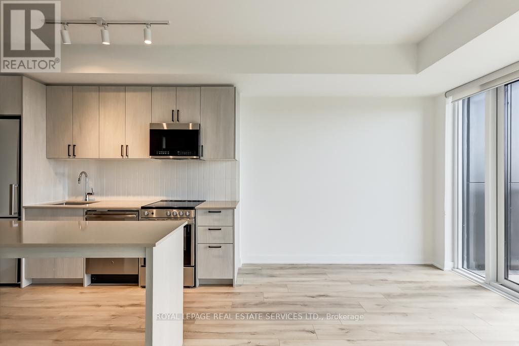 1005 - 1660 Bloor Street W, Toronto, Ontario  M6P 1A8 - Photo 12 - W12982598