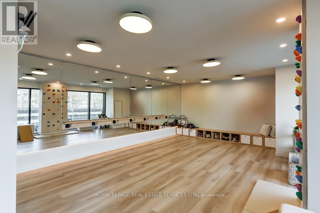 1005 - 1660 Bloor Street W, Toronto, Ontario  M6P 1A8 - Photo 30 - W12982598