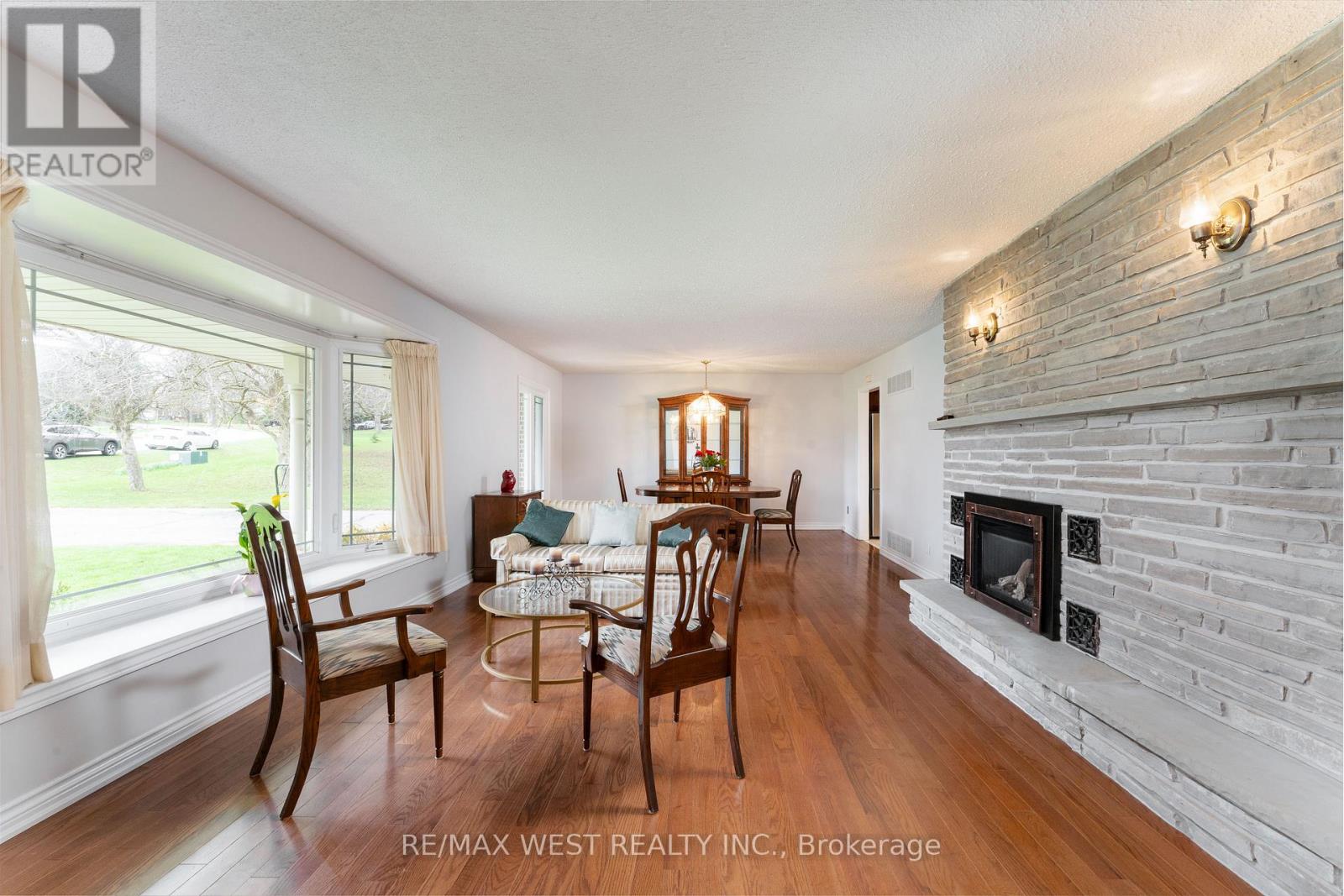 3 Field Crest Road, Caledon, Ontario  L7C 1H4 - Photo 6 - W13016178