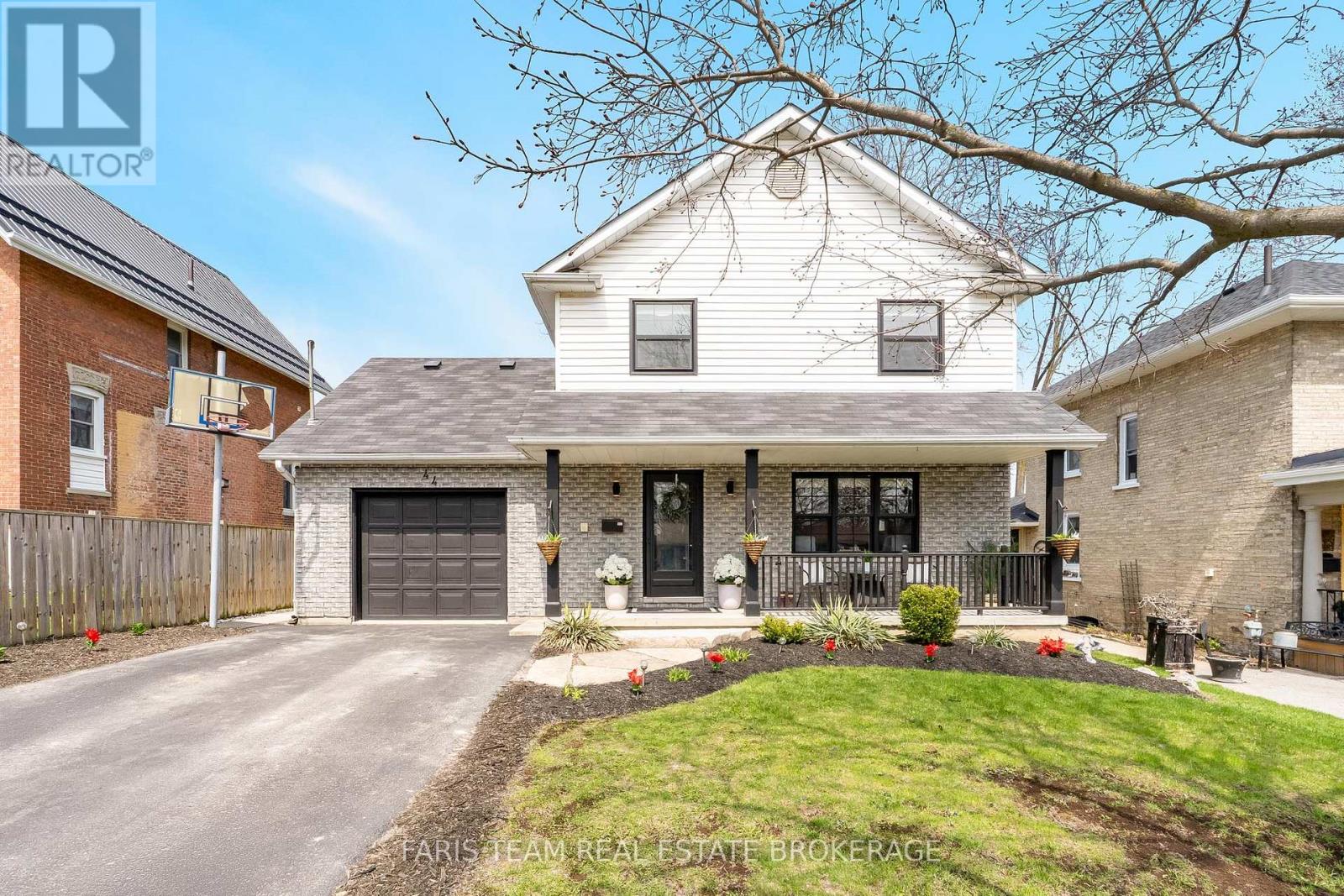 44 Regent Street, Kawartha Lakes, Ontario  K9V 3V2 - Photo 2 - X12949078