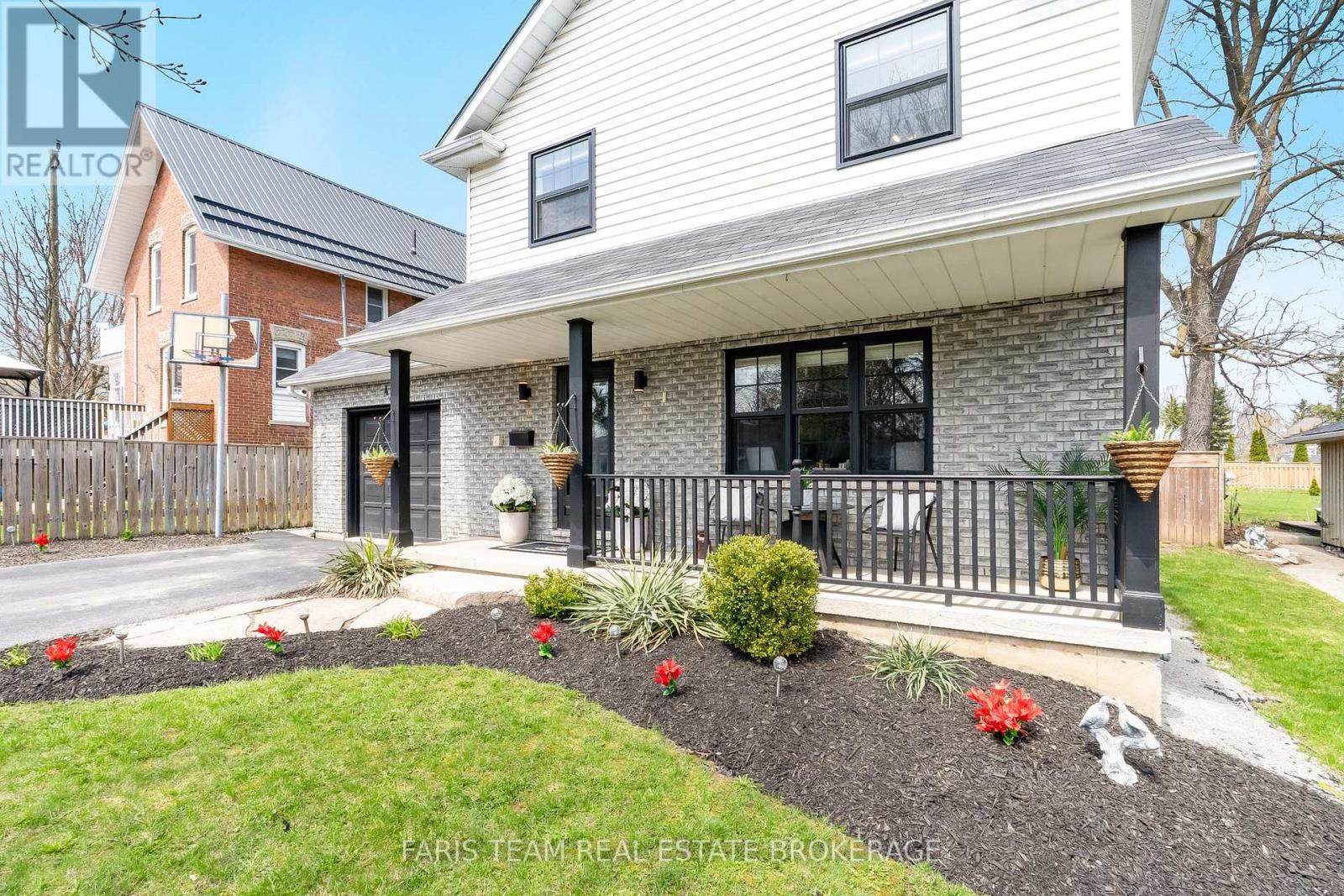 44 Regent Street, Kawartha Lakes, Ontario  K9V 3V2 - Photo 3 - X12949078