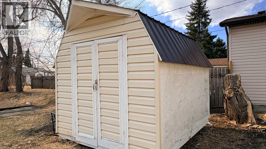 709 7 Avenue, Wainwright, Alberta  T9W 1B5 - Photo 19 - A2303843