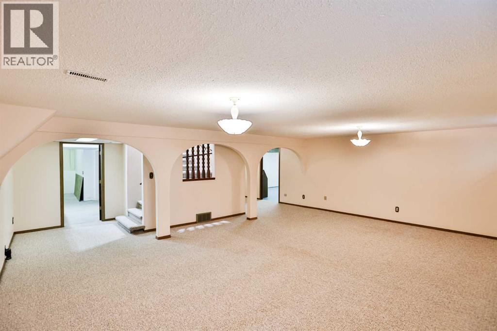 318 Mcmaster Boulevard W, Lethbridge, Alberta  T1K 4R5 - Photo 34 - A2302574