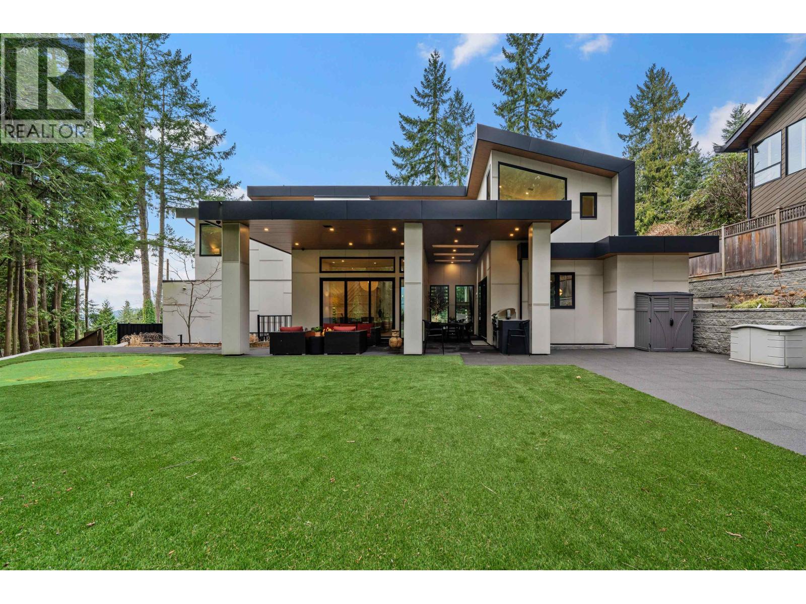 4528 Skyline Drive, North Vancouver, British Columbia  V7R 3H1 - Photo 29 - R3089495