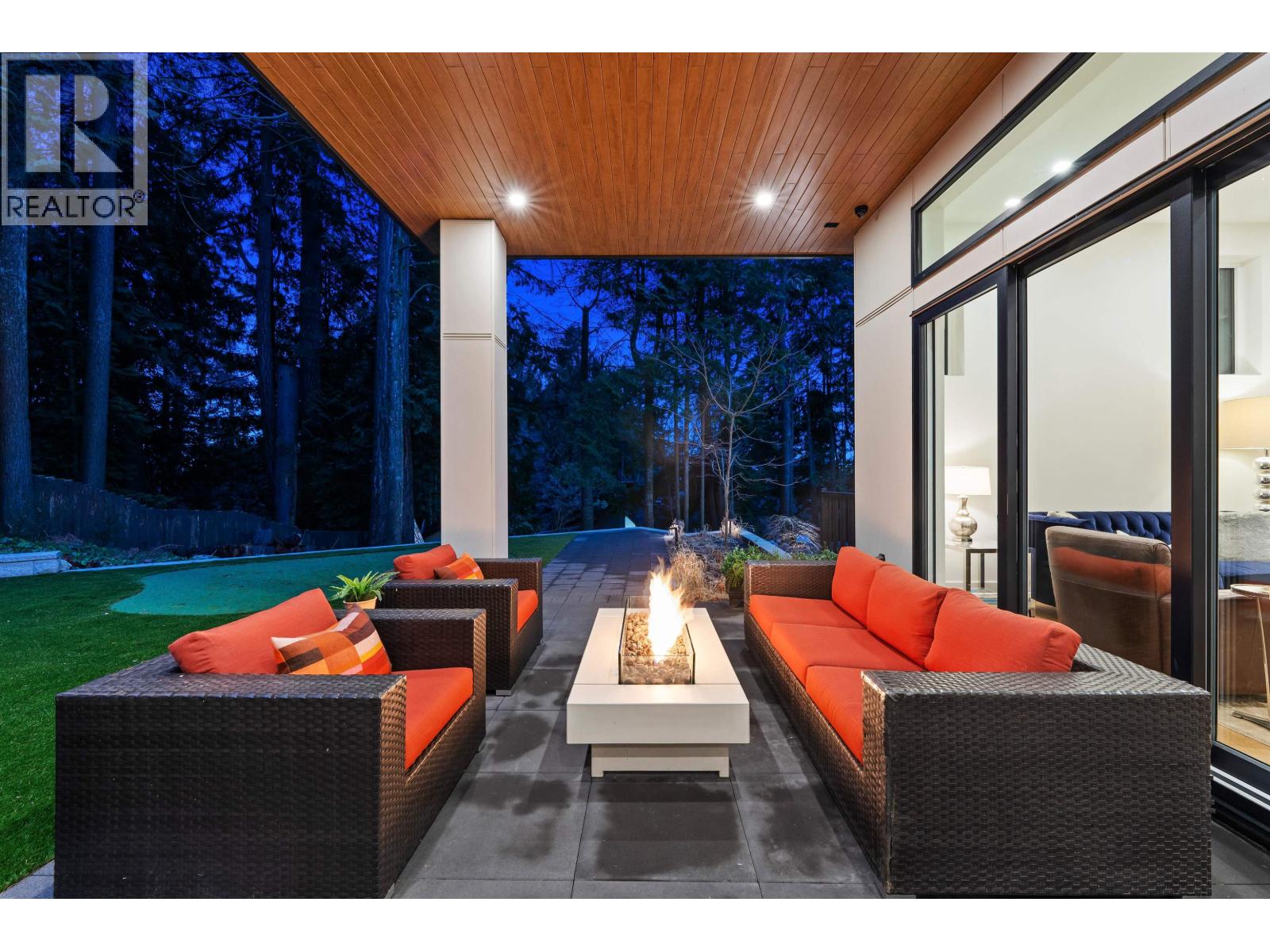 4528 Skyline Drive, North Vancouver, British Columbia  V7R 3H1 - Photo 32 - R3089495