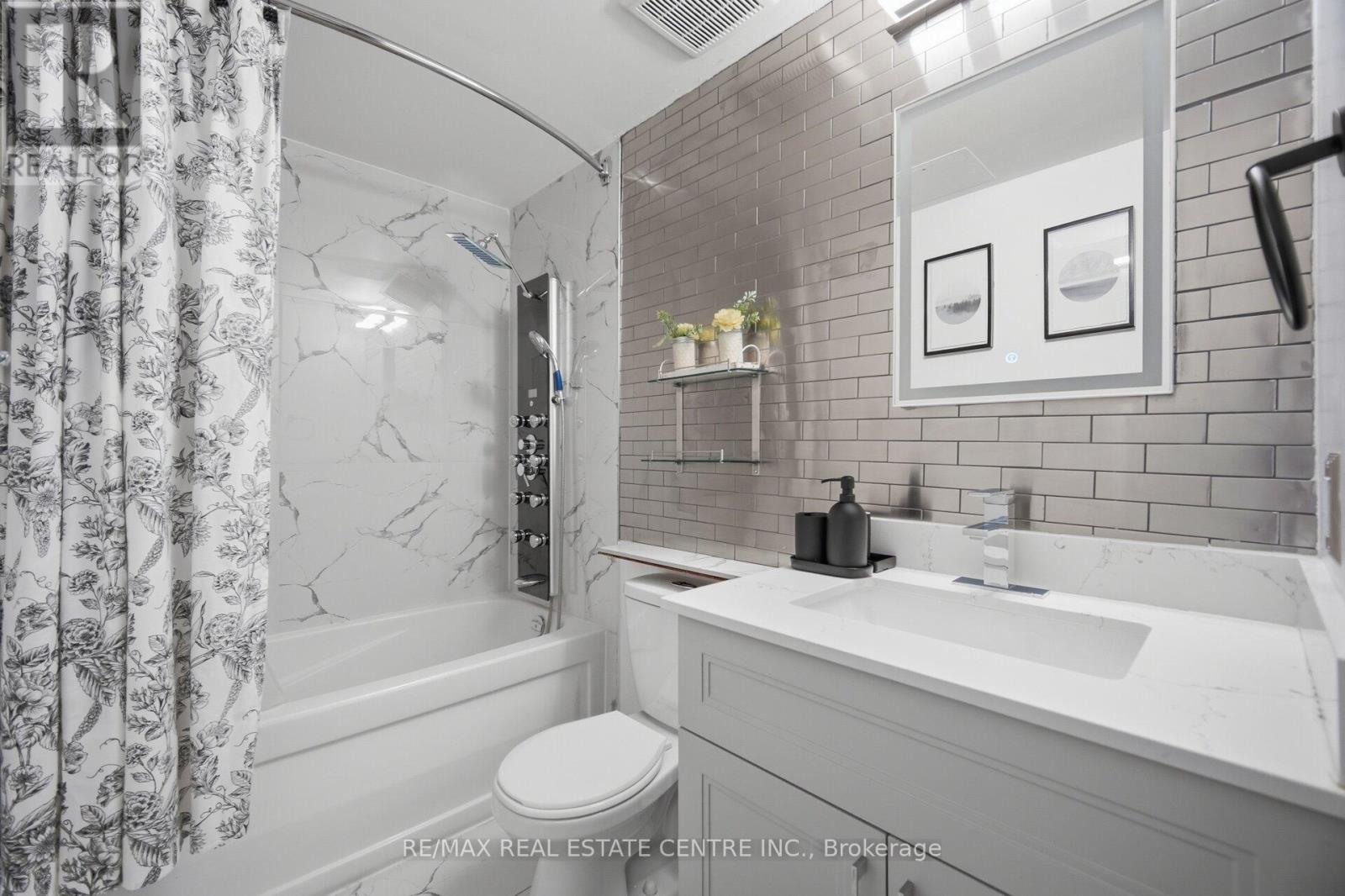 3306 - 35 Mariner Terrace, Toronto, Ontario  M5V 3V9 - Photo 23 - C13044268