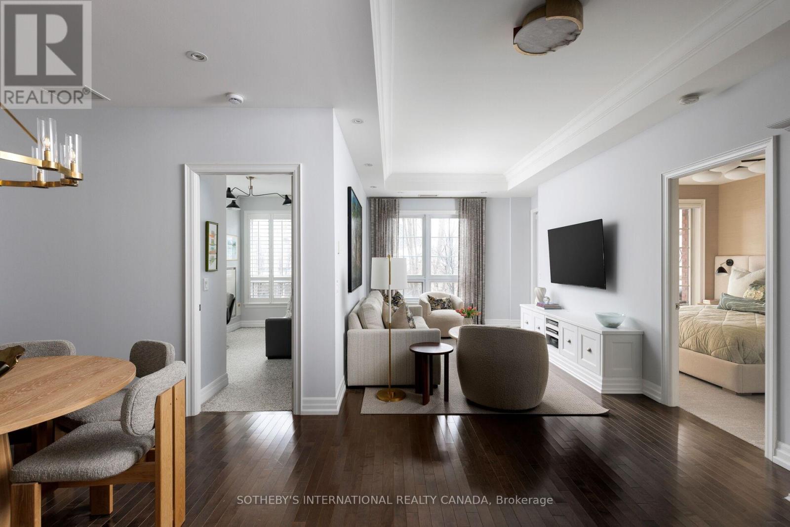 225 - 21 Burkebrook Place, Toronto, Ontario  M4G 0A2 - Photo 7 - C12886952