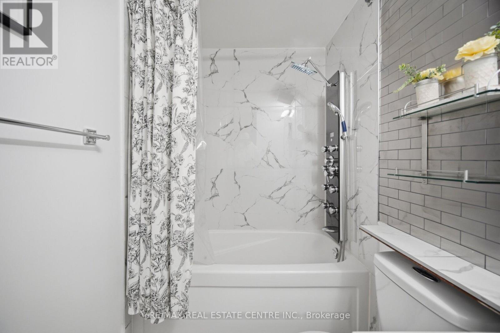 3306 - 35 Mariner Terrace, Toronto, Ontario  M5V 3V9 - Photo 24 - C13044268