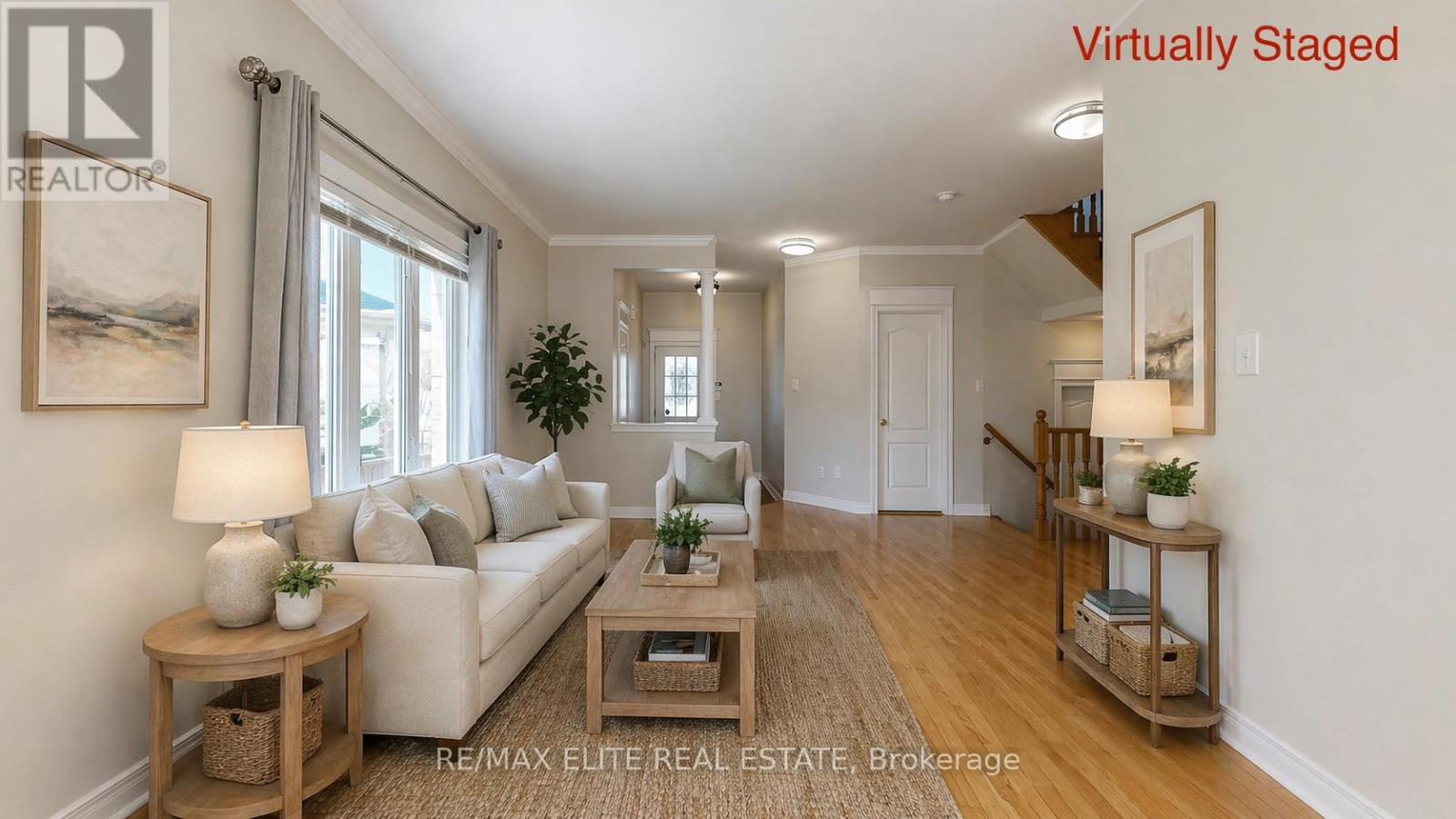 62 Macedonia Court, Newmarket, Ontario  L3X 2W8 - Photo 2 - N12883658