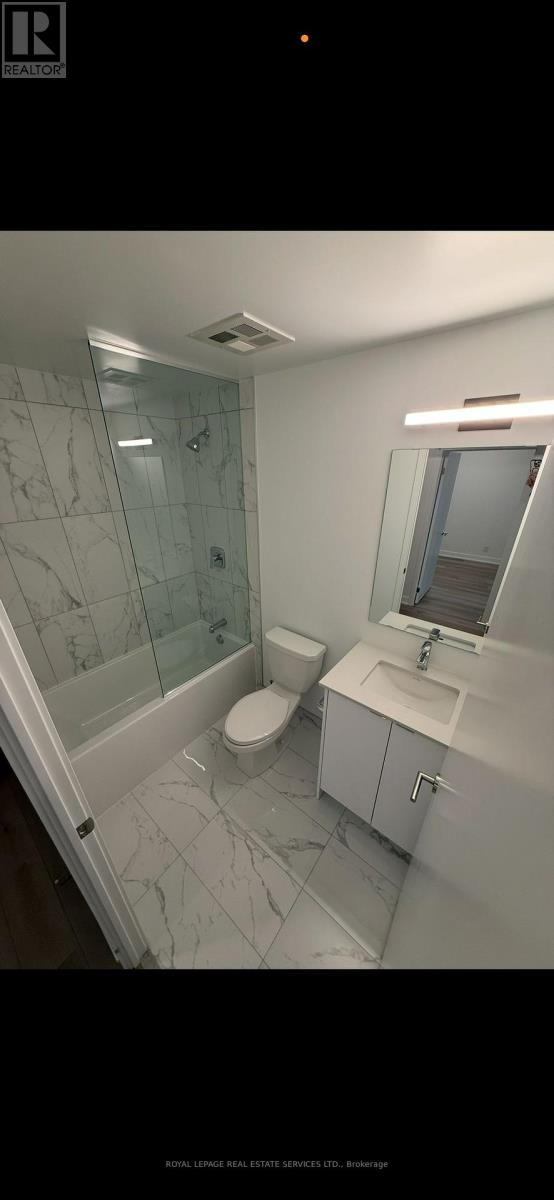 704 - 1660 Bloor Street W, Toronto, Ontario  M6P 0C6 - Photo 12 - W13037986