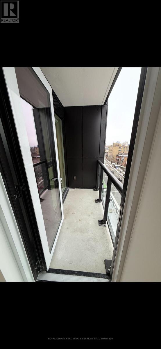 704 - 1660 Bloor Street W, Toronto, Ontario  M6P 0C6 - Photo 14 - W13037986