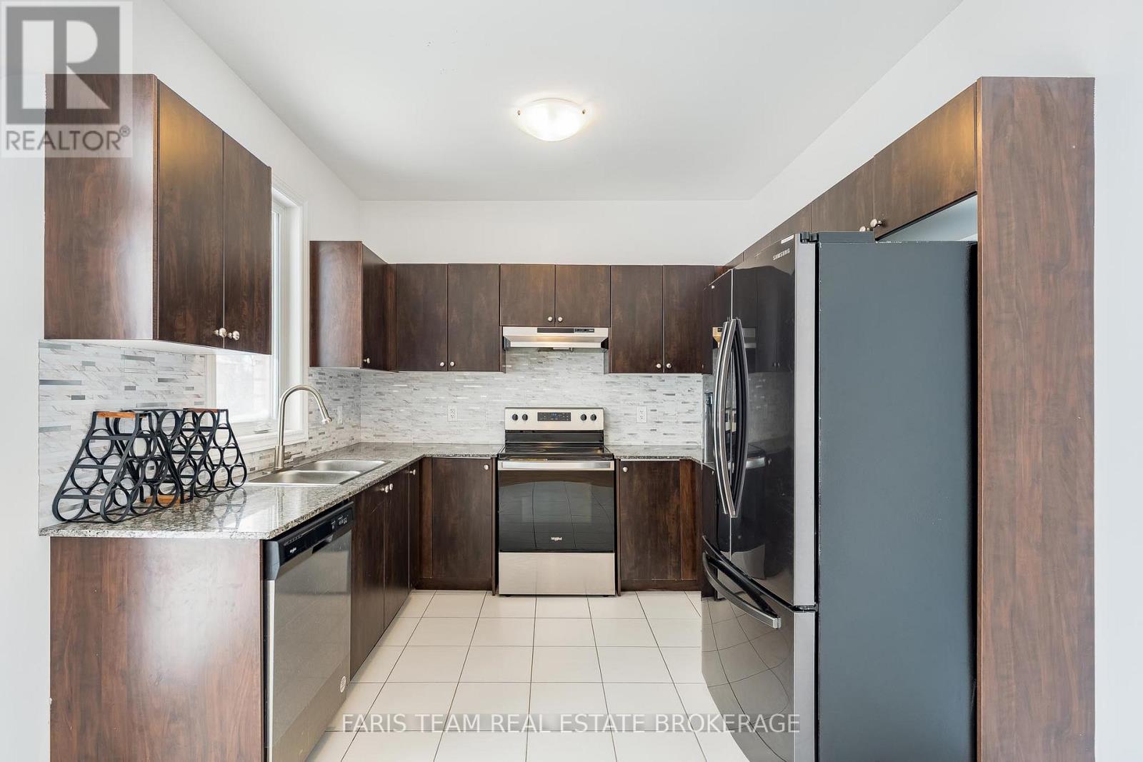 51 Corbett Street, Southgate, Ontario  N0C 1B0 - Photo 6 - X12978164