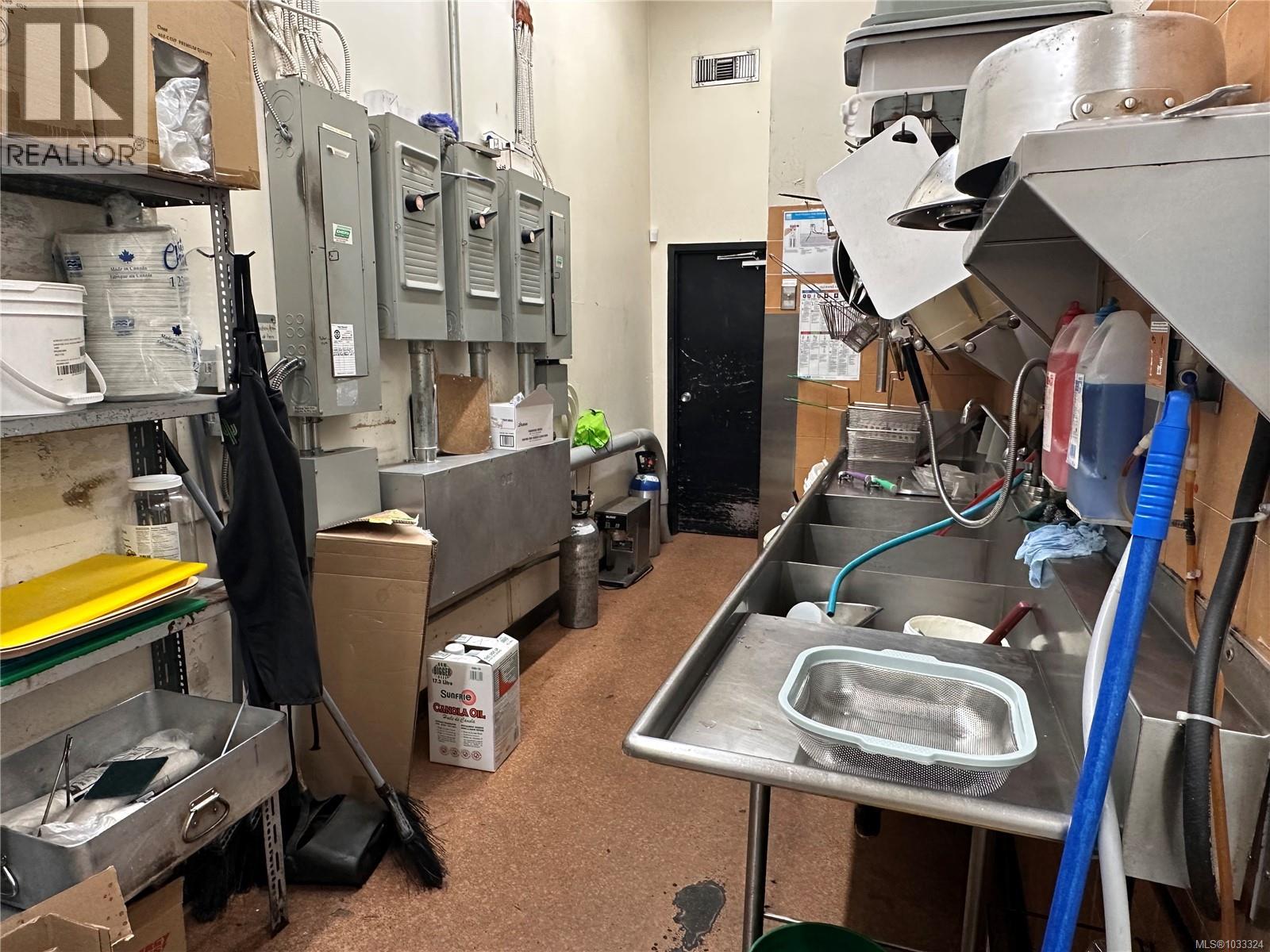 2 942 Hillside Ave, Victoria, British Columbia  V8T 2A1 - Photo 7 - 1033324