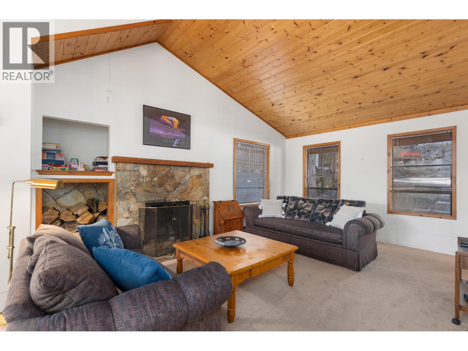 2732 Sproatt Drive, Whistler, British Columbia  V8E 0A8 - Photo 2 - R3115812