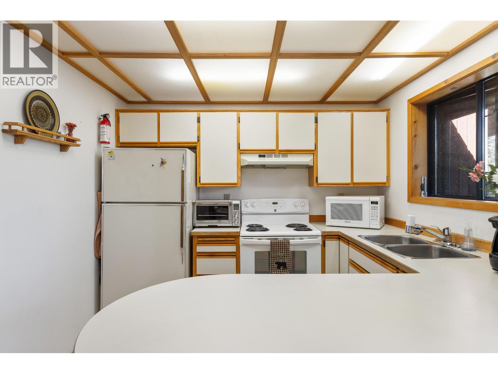 2732 Sproatt Drive, Whistler, British Columbia  V8E 0A8 - Photo 7 - R3115812