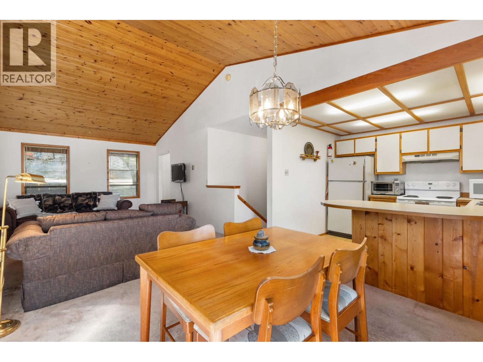 2732 Sproatt Drive, Whistler, British Columbia  V8E 0A8 - Photo 9 - R3115812