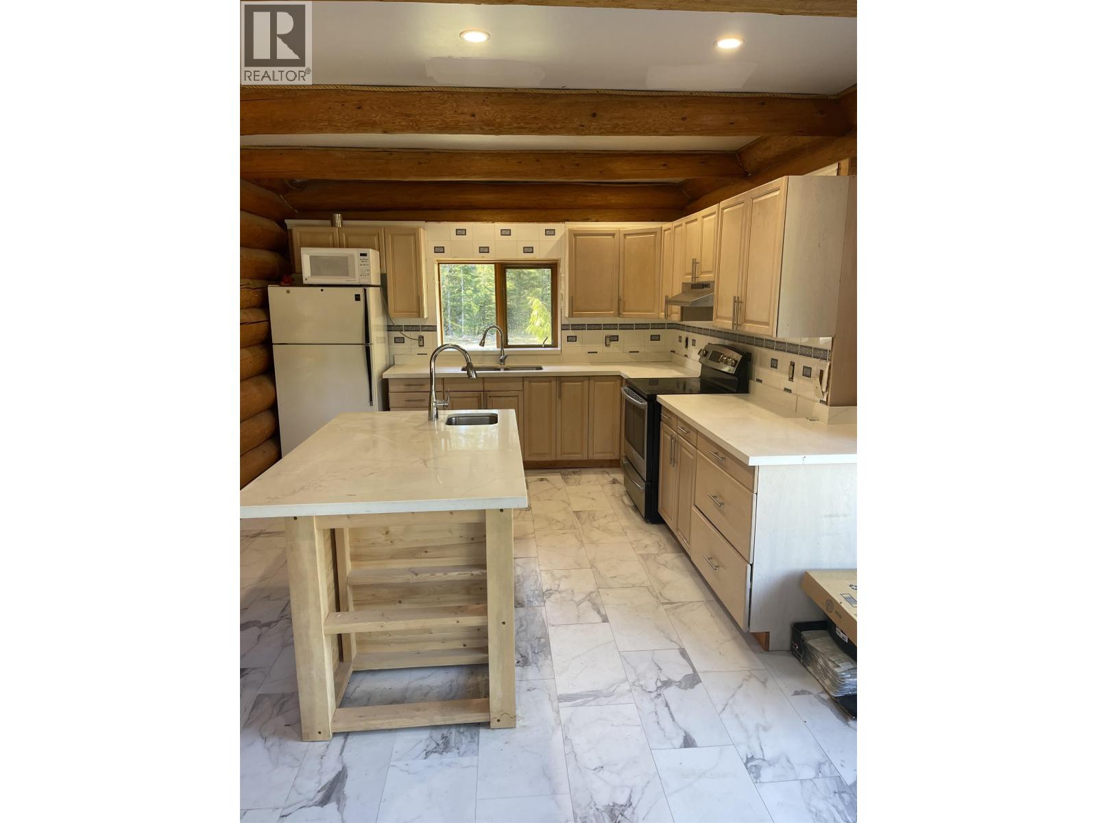 3101 Solomon Way, Terrace, British Columbia  V8G 0G5 - Photo 25 - R3115599