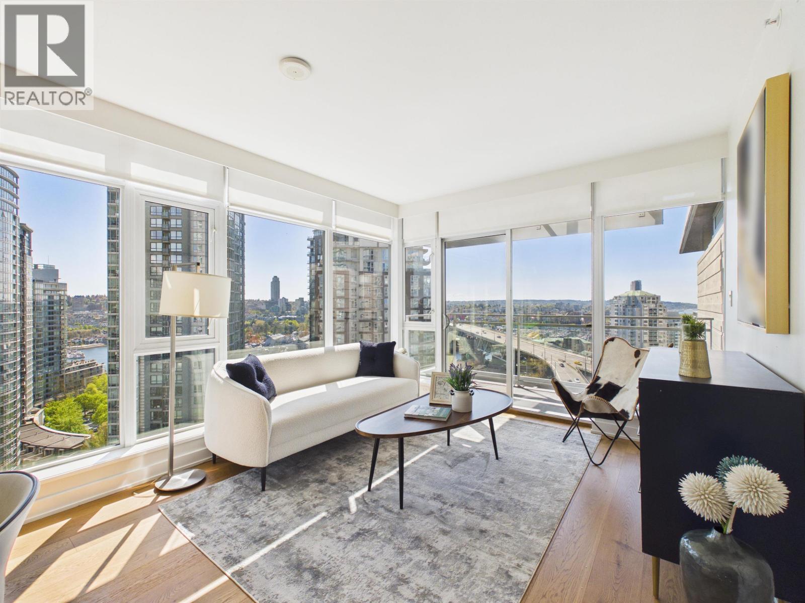 2108 1372 Seymour Street, Vancouver, British Columbia  V6B 0L1 - Photo 2 - R3065157