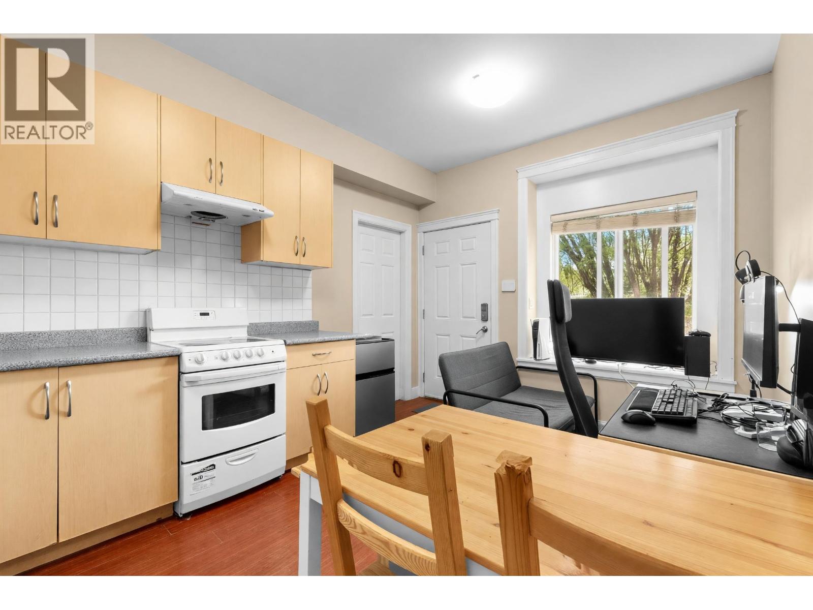 5880 Irmin Street, Burnaby, British Columbia  V5J 1Y9 - Photo 23 - R3115432