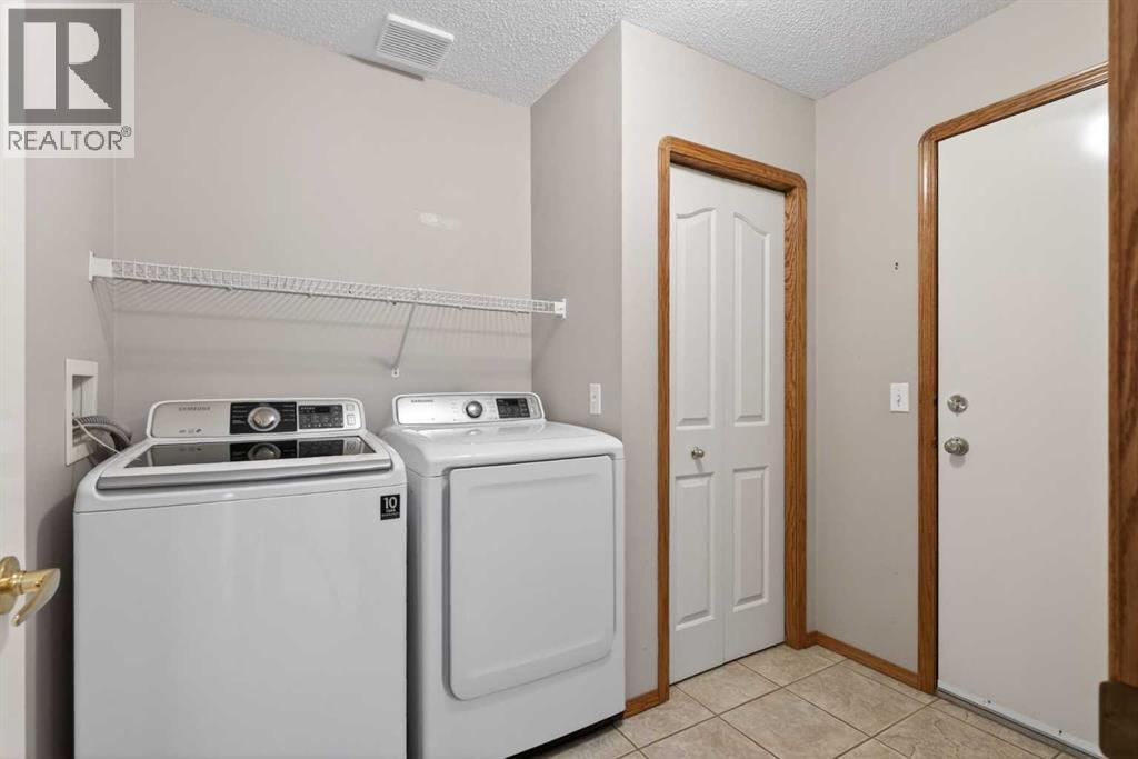 416 Douglas Glen Close Se, Calgary, Alberta  T2Z 3A4 - Photo 15 - A2302986