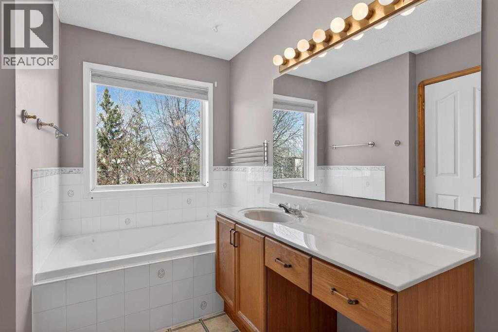 416 Douglas Glen Close Se, Calgary, Alberta  T2Z 3A4 - Photo 20 - A2302986