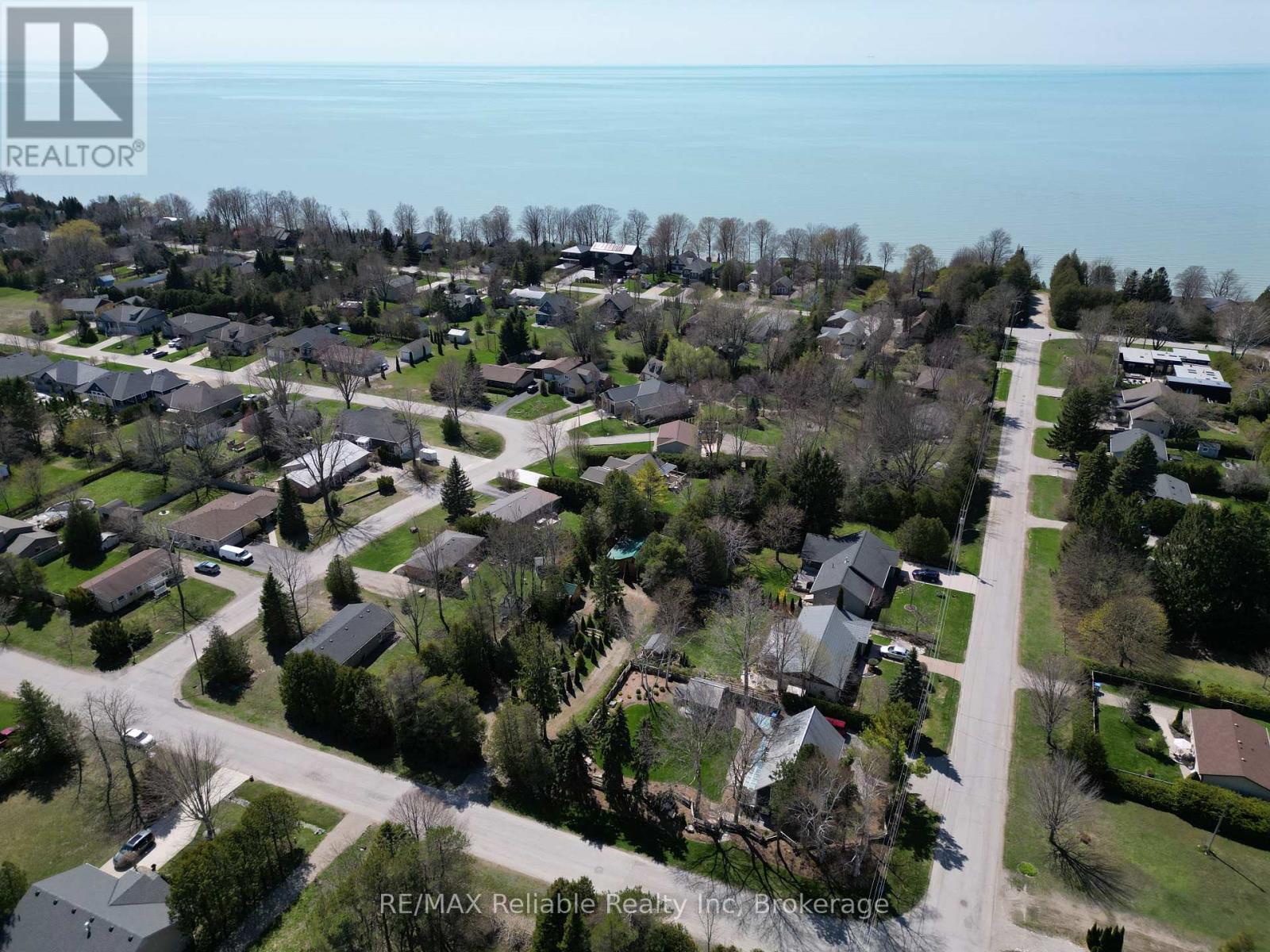 5 Hamilton Street, Bluewater, Ontario  N0M 1G0 - Photo 9 - X13044990