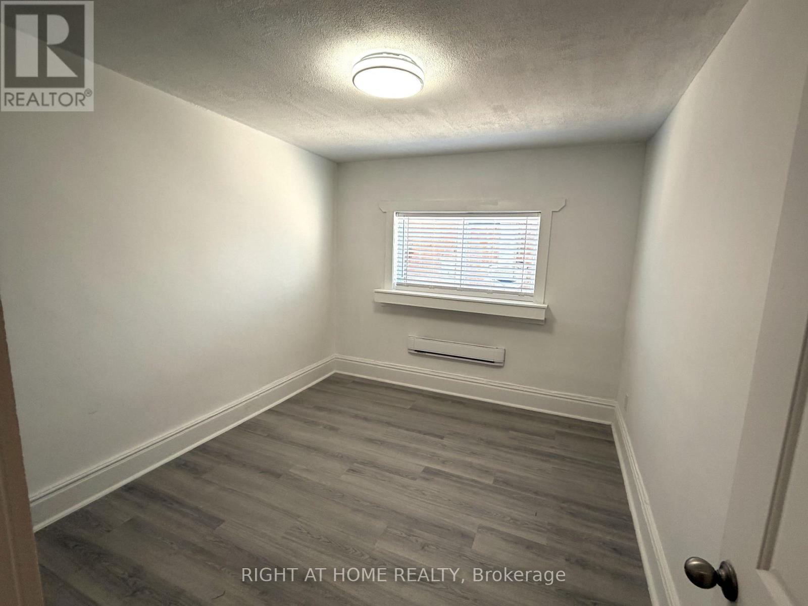 62 Dunlop Street W, Barrie, Ontario  L4N 1A4 - Photo 12 - S13033094