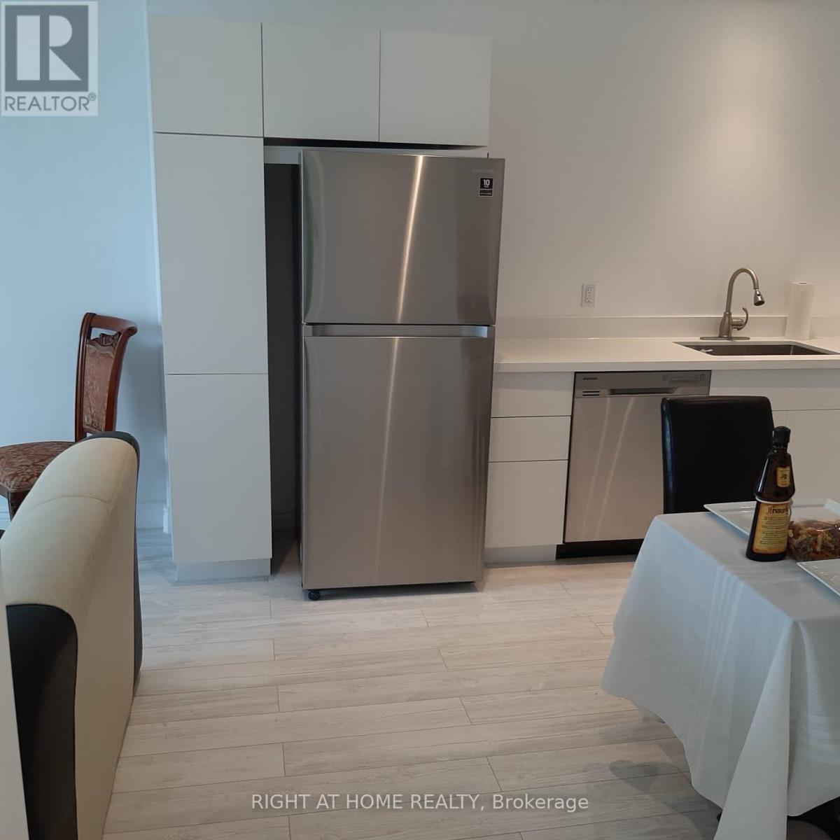 62 Dunlop Street W, Barrie, Ontario  L4N 1A4 - Photo 14 - S13033094