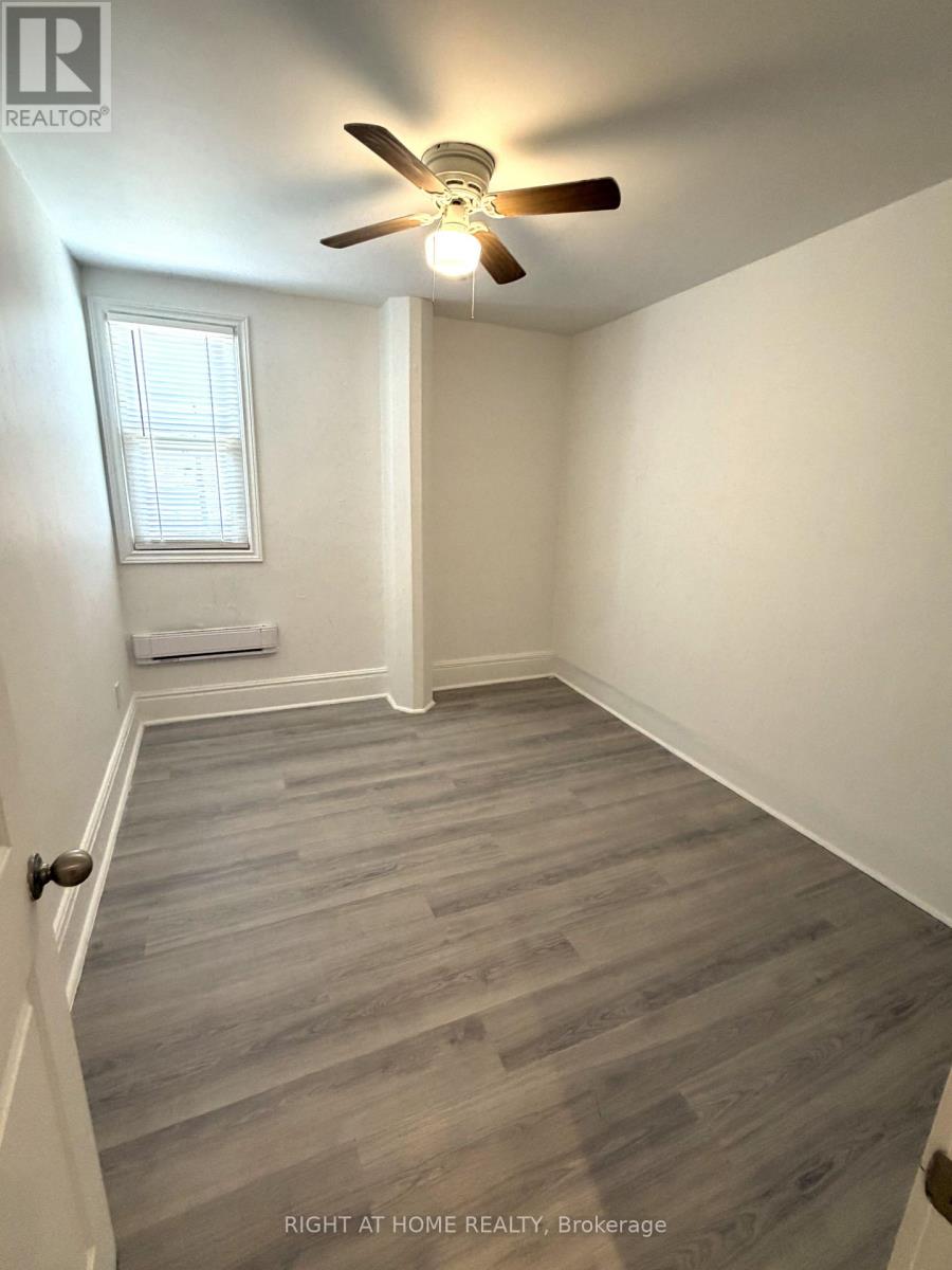 62 Dunlop Street W, Barrie, Ontario  L4N 1A4 - Photo 13 - S13033094