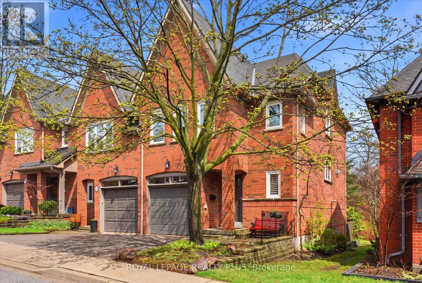 30C - 928 QUEEN STREET W, Mississauga, Ontario