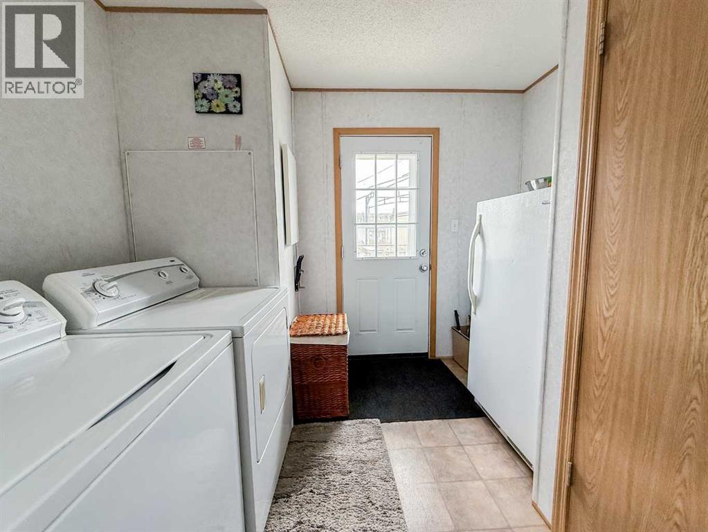 9, 145 East River Road, Hinton, Alberta  T7V 1S2 - Photo 16 - A2304989