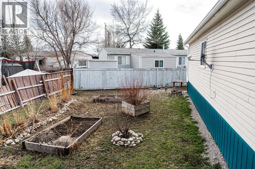 9, 145 East River Road, Hinton, Alberta  T7V 1S2 - Photo 17 - A2304989