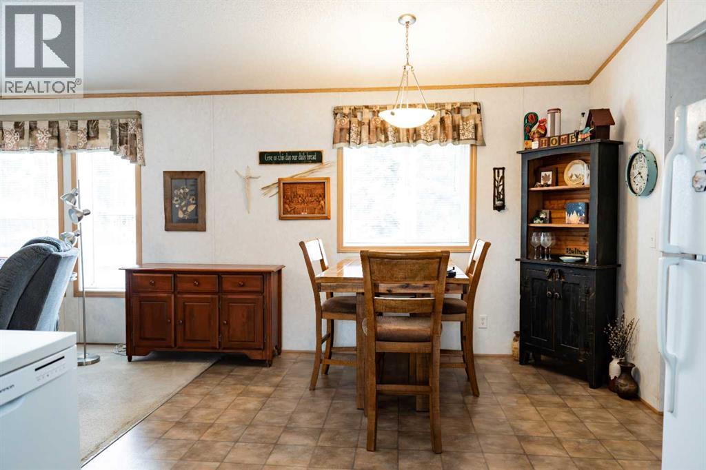 9, 145 East River Road, Hinton, Alberta  T7V 1S2 - Photo 8 - A2304989