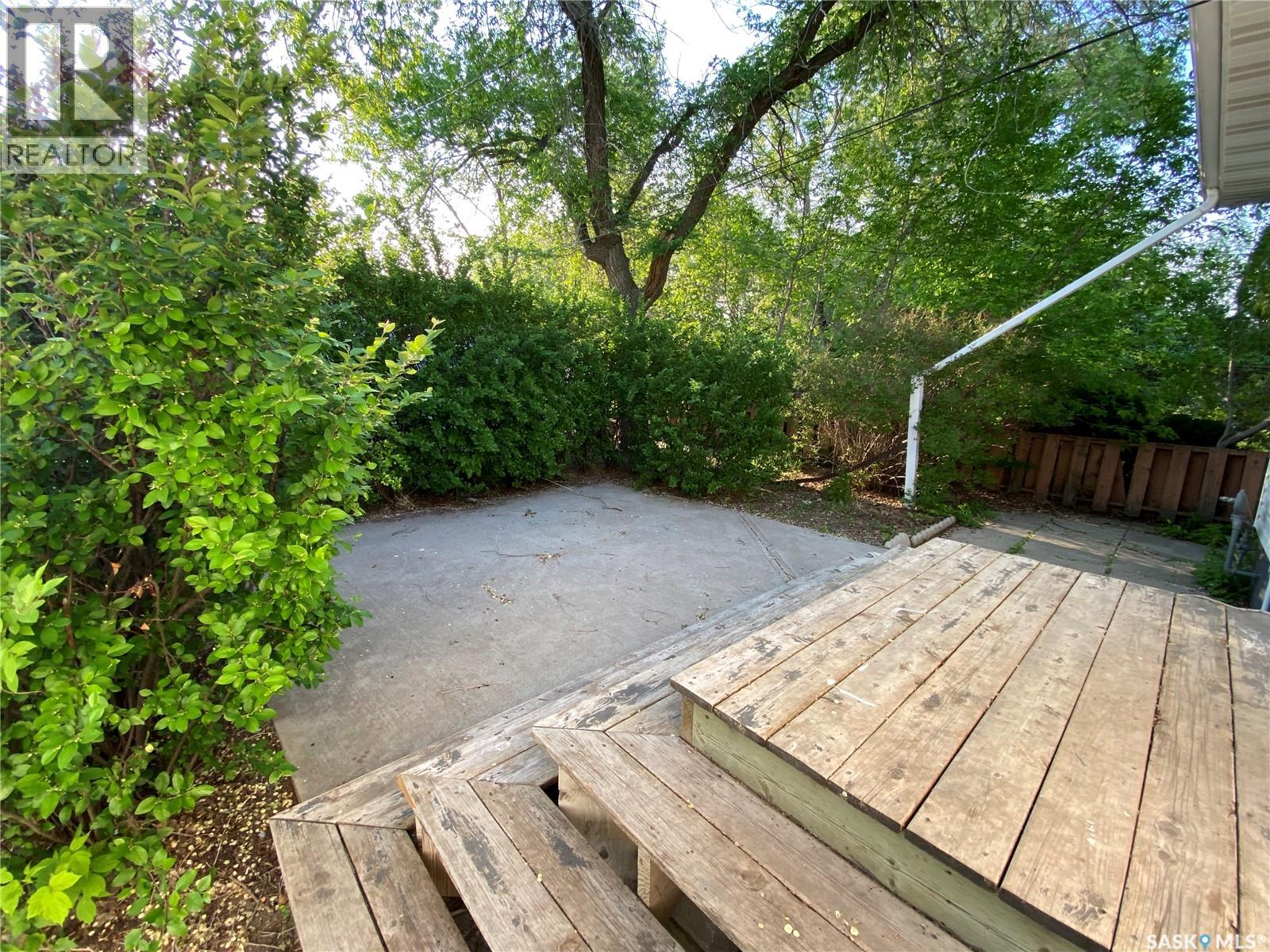 320 2 Street E, Carnduff, Saskatchewan  S0C 0S0 - Photo 16 - SK033955