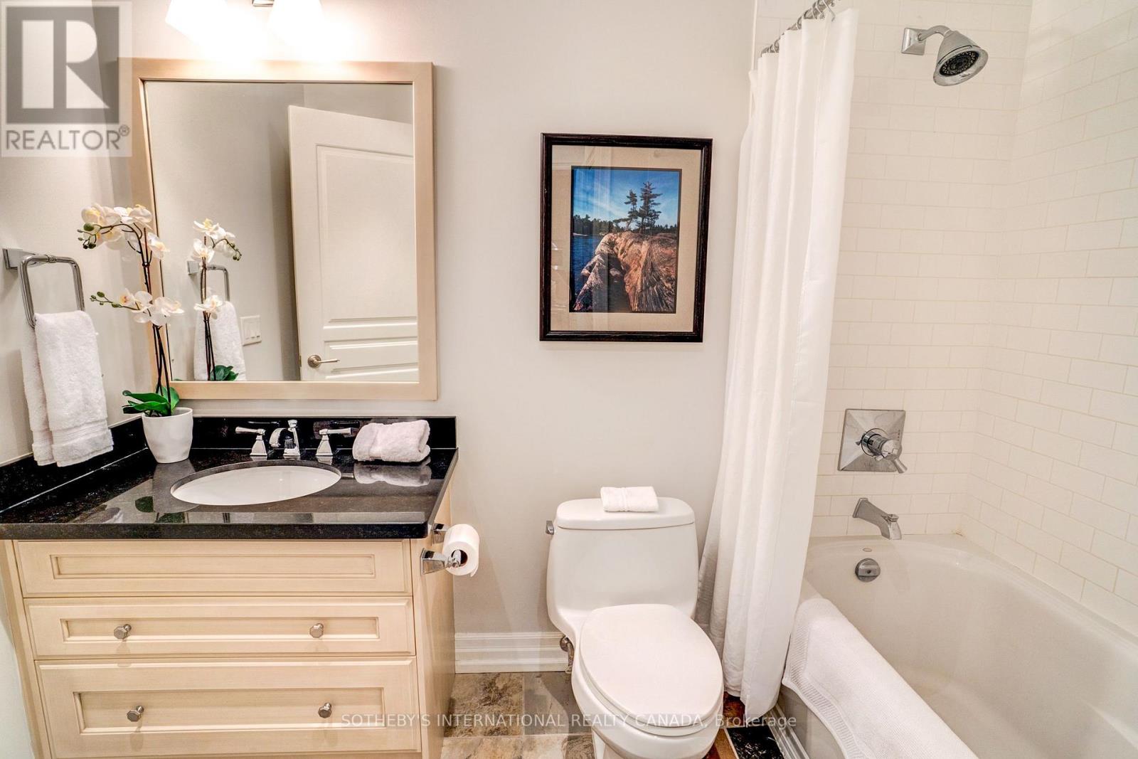 225 - 21 Burkebrook Place, Toronto, Ontario  M4G 0A2 - Photo 18 - C12886952