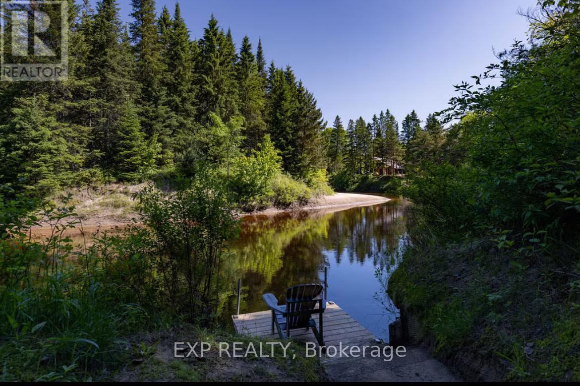 27 Groeger Road, Huntsville, Ontario  P1H 2J4 - Photo 19 - X12685234