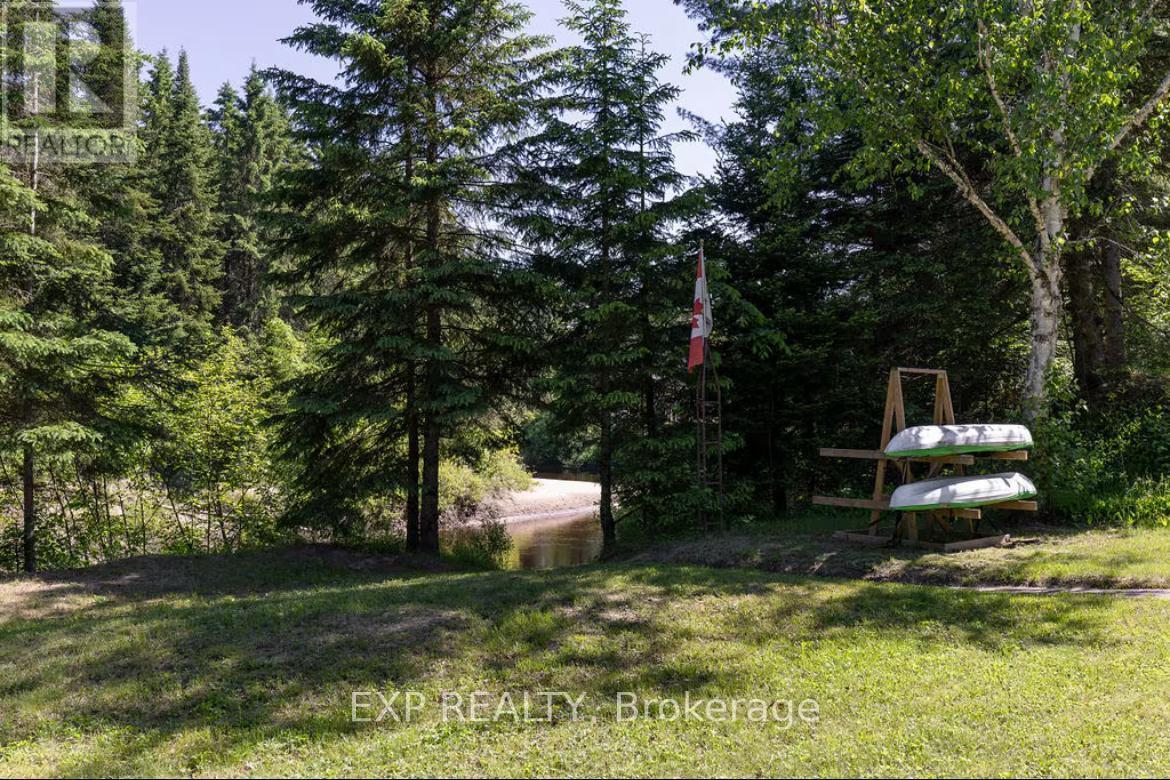 27 Groeger Road, Huntsville, Ontario  P1H 2J4 - Photo 15 - X12685234