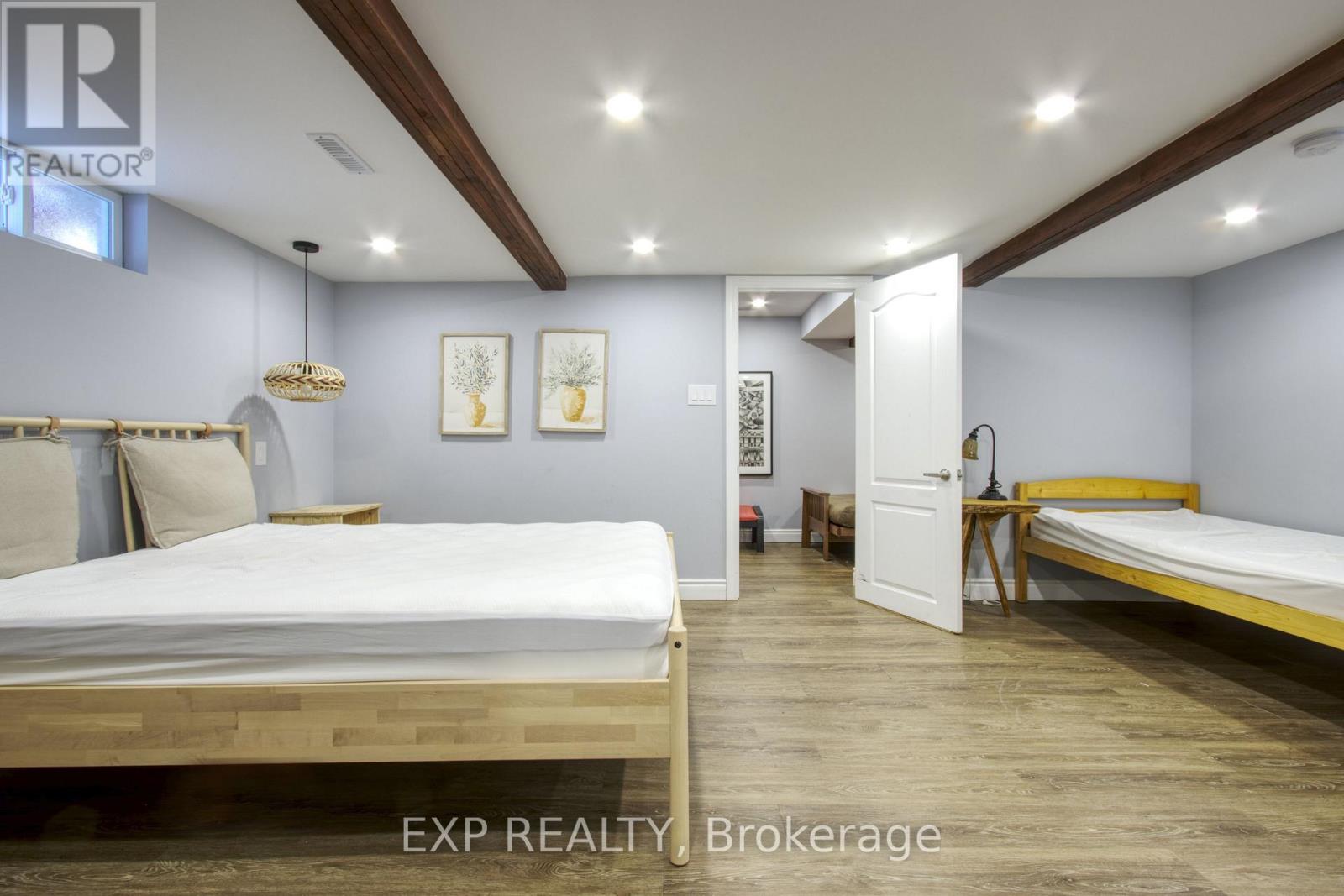 27 Groeger Road, Huntsville, Ontario  P1H 2J4 - Photo 40 - X12685234