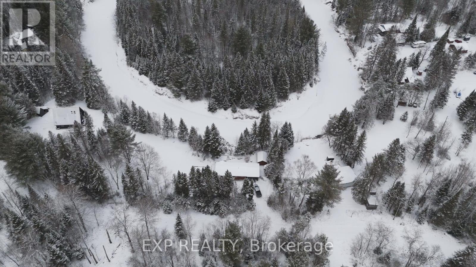 27 Groeger Road, Huntsville, Ontario  P1H 2J4 - Photo 44 - X12685234