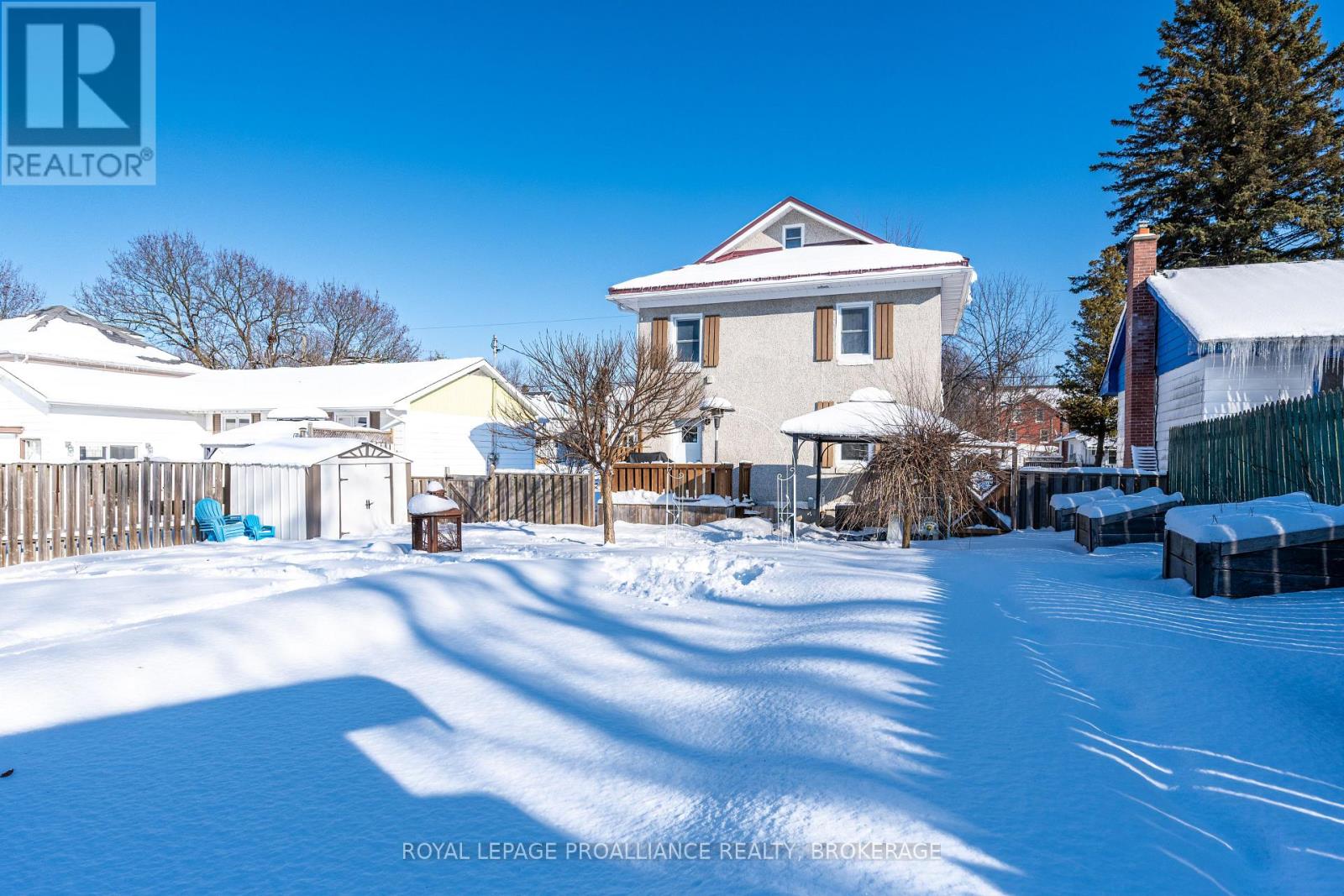 40 Elm Street, Gananoque, Ontario  K7G 2S7 - Photo 32 - X12728462