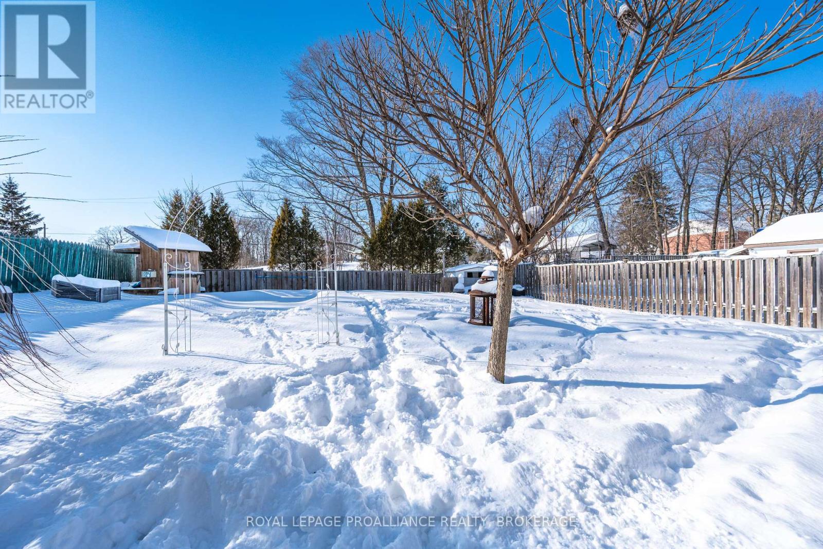 40 Elm Street, Gananoque, Ontario  K7G 2S7 - Photo 36 - X12728462