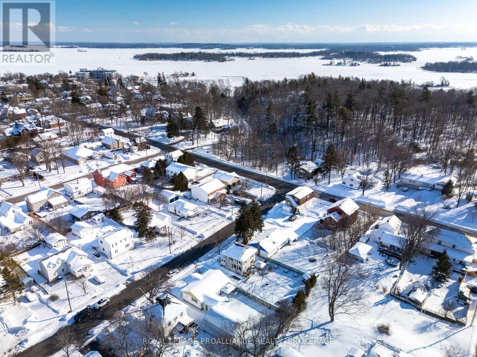 40 Elm Street, Gananoque, Ontario  K7G 2S7 - Photo 38 - X12728462