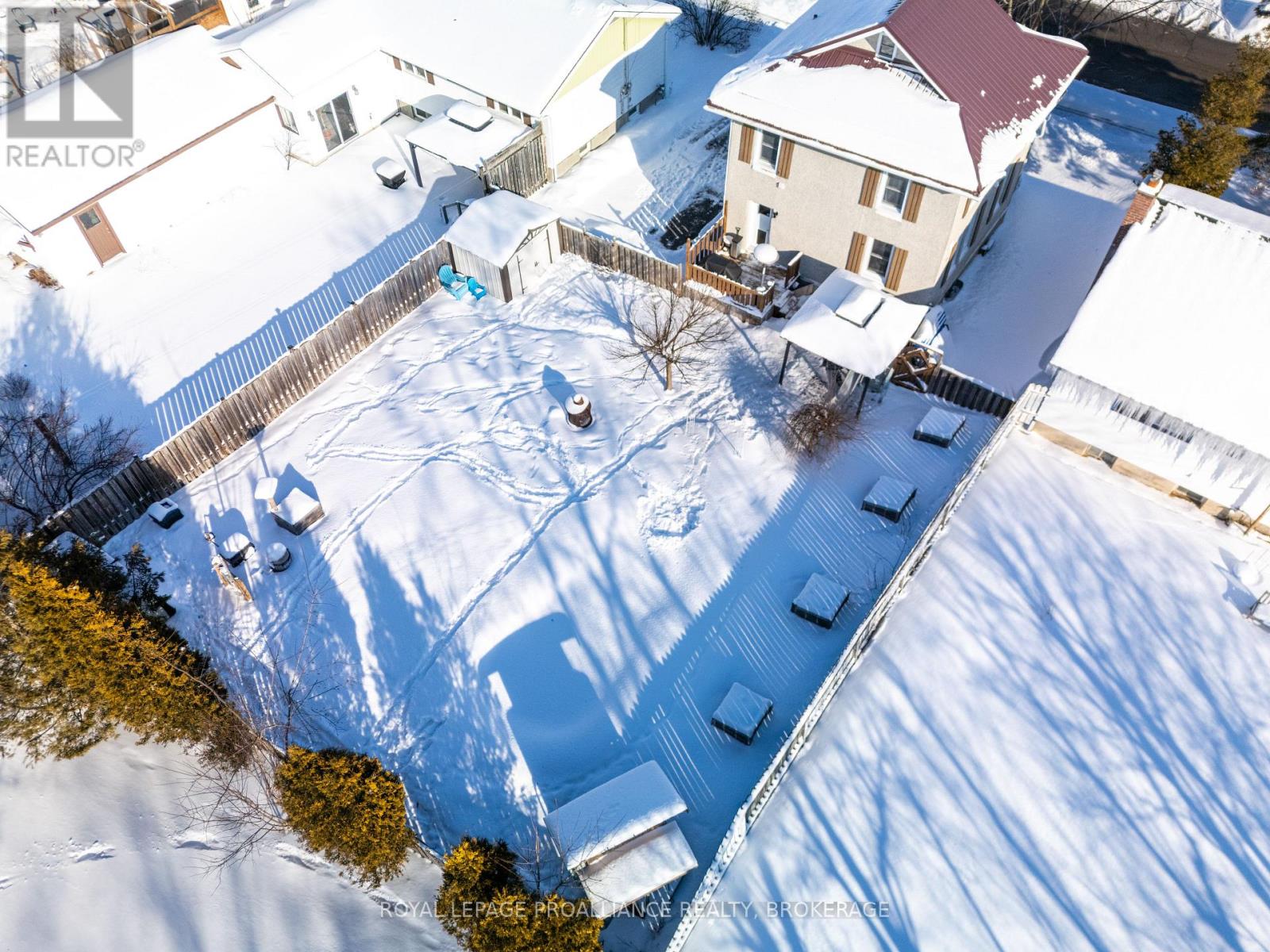 40 Elm Street, Gananoque, Ontario  K7G 2S7 - Photo 33 - X12728462