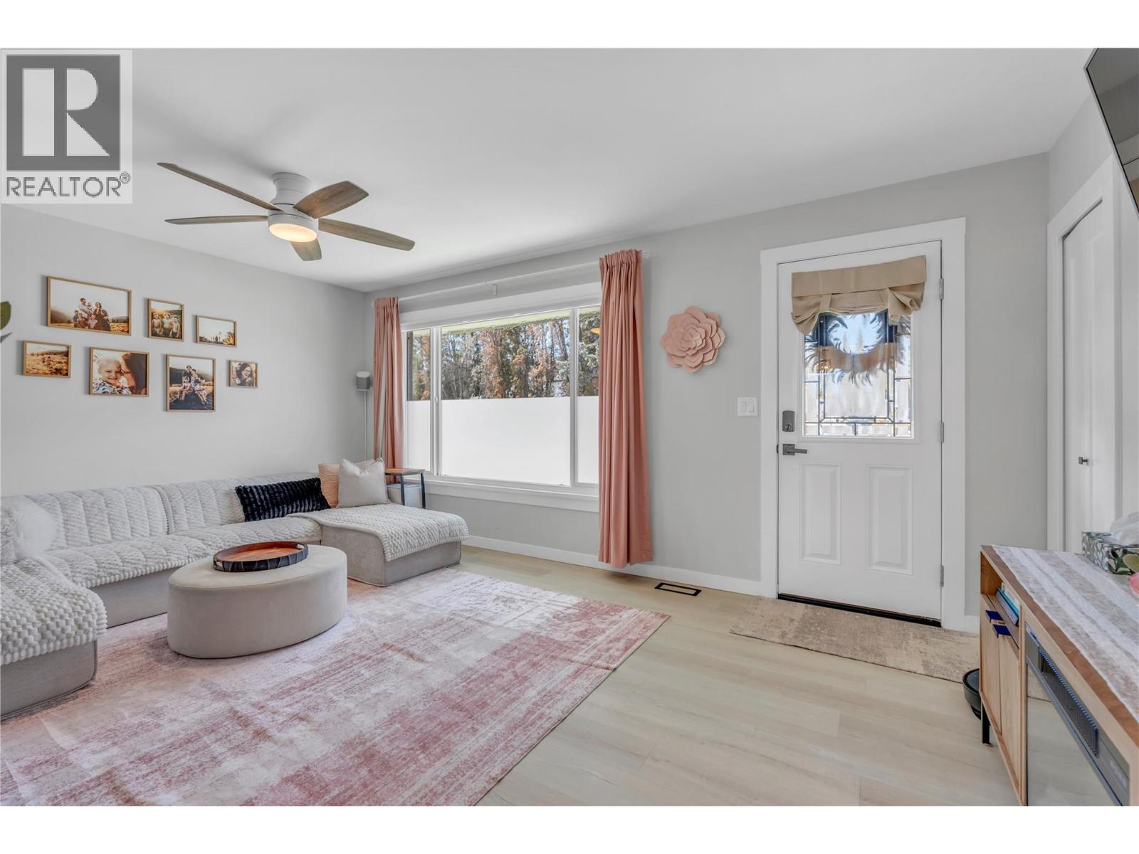 13807 Spencer Avenue, Summerland, British Columbia  V0H 1Z0 - Photo 3 - 10384844