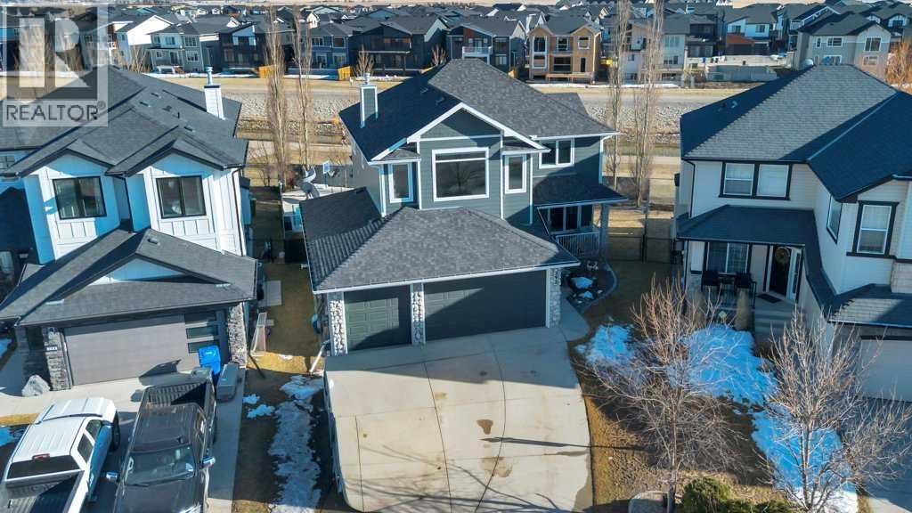 392 Rainbow Falls Way, Chestermere, Alberta  T1X 1S6 - Photo 2 - A2293151