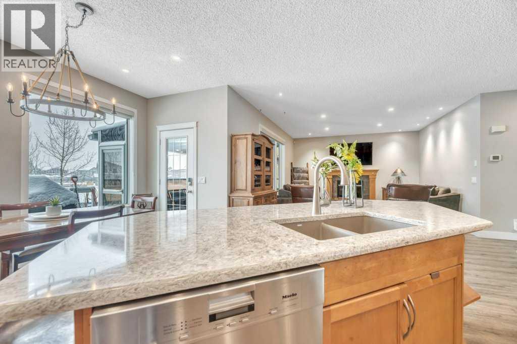 392 Rainbow Falls Way, Chestermere, Alberta  T1X 1S6 - Photo 27 - A2293151