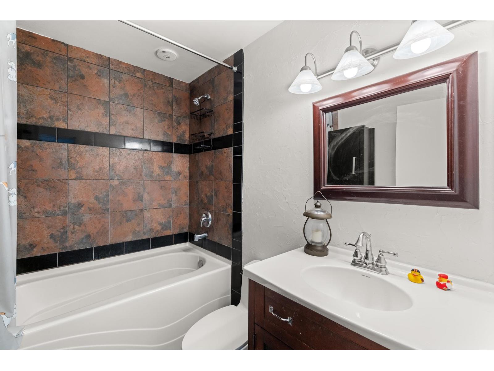 15535 Royal Avenue, White Rock, British Columbia  V4B 1N5 - Photo 29 - R3110188