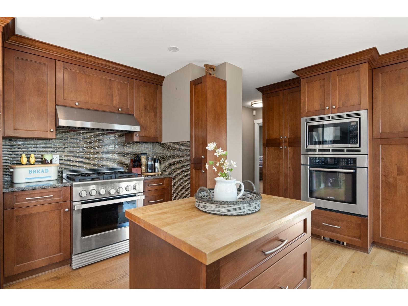 15535 Royal Avenue, White Rock, British Columbia  V4B 1N5 - Photo 16 - R3110188