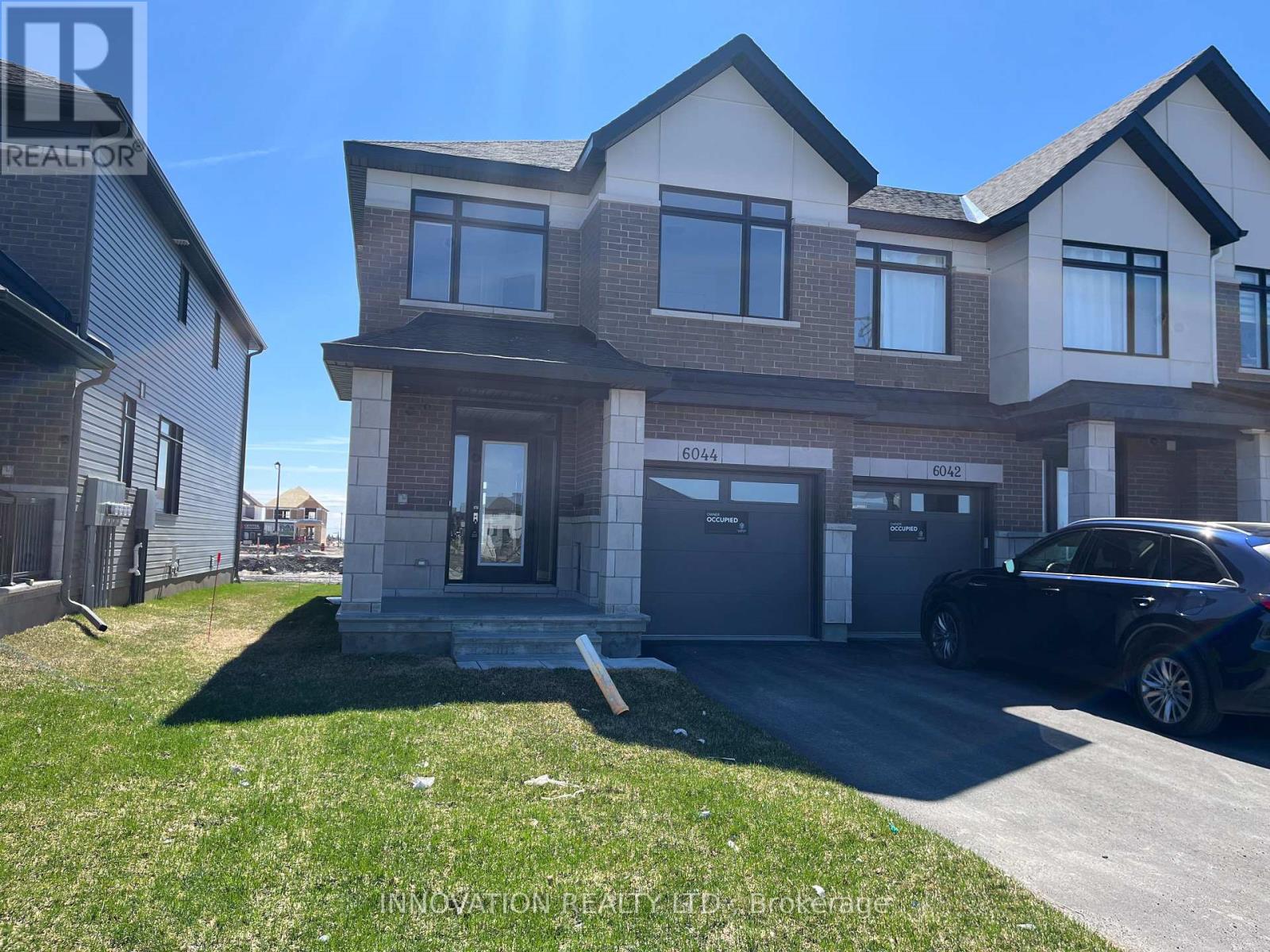 6044 David Weins Street, Ottawa, Ontario  K2S 2Y3 - Photo 2 - X13045040
